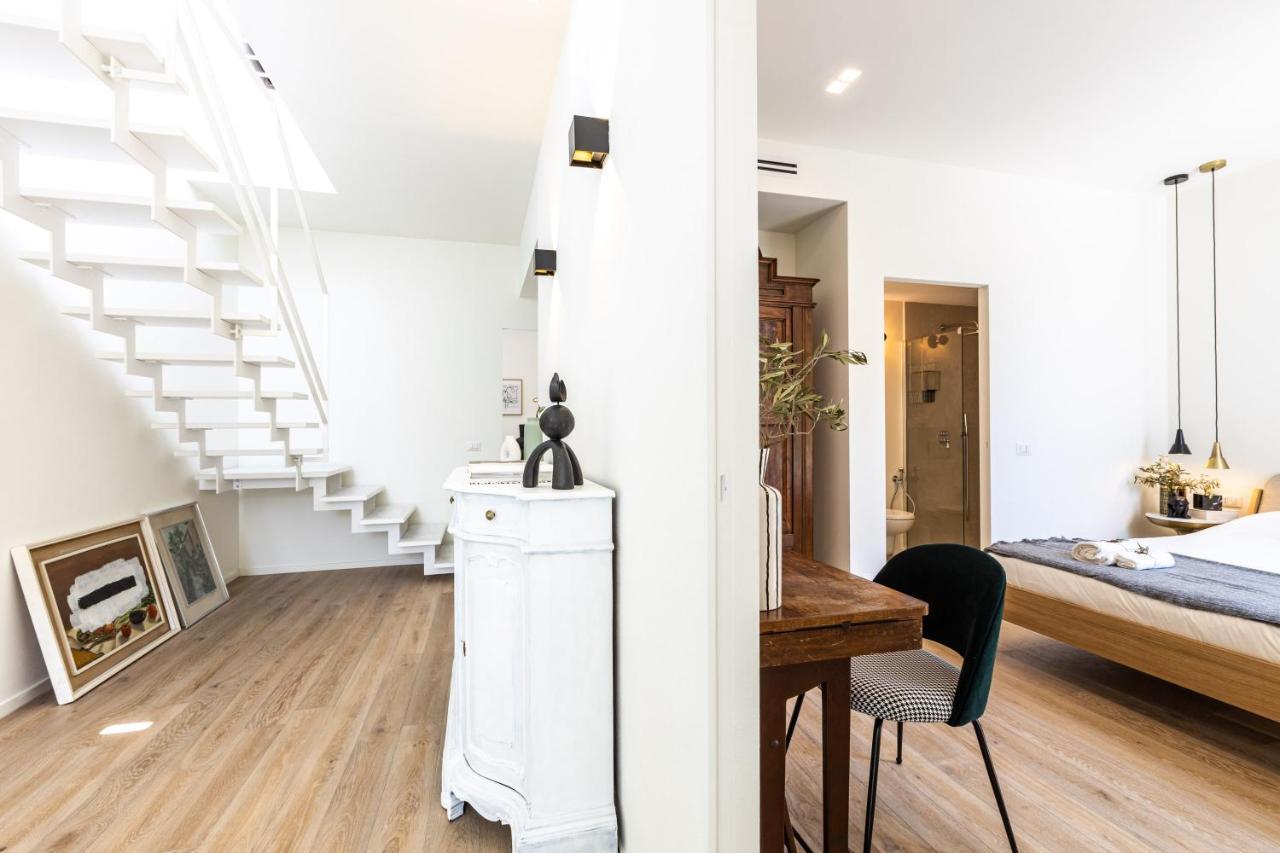 *Villa Olivo*With Private Terrace & Jacuzzi + 3Bedrooms Milan Exterior photo