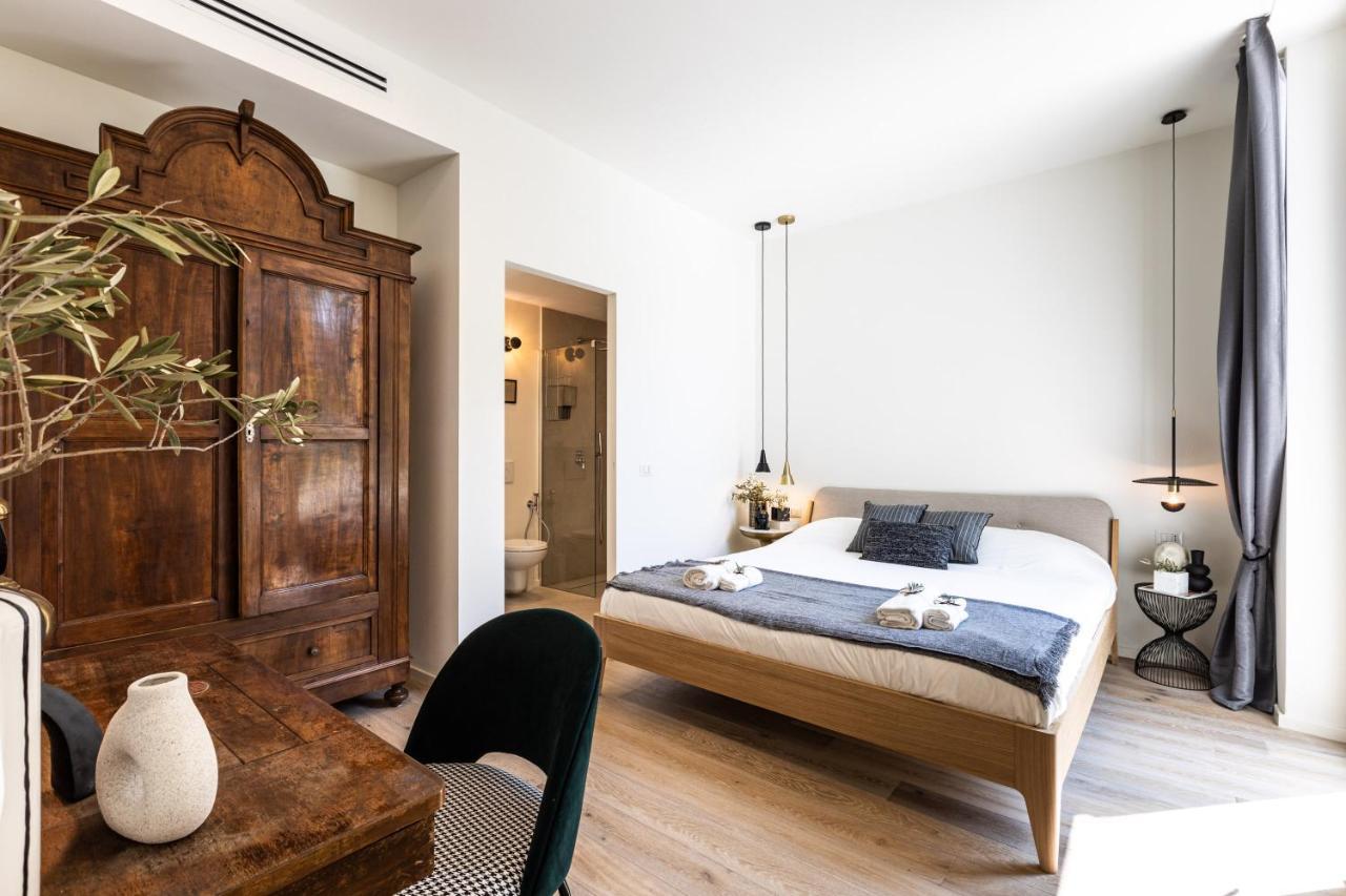 *Villa Olivo*With Private Terrace & Jacuzzi + 3Bedrooms Milan Exterior photo