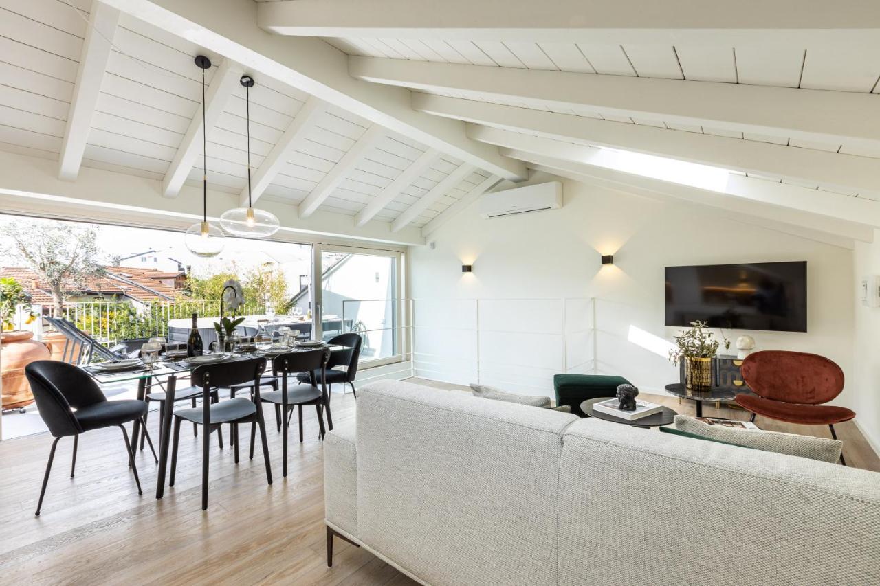 *Villa Olivo*With Private Terrace & Jacuzzi + 3Bedrooms Milan Exterior photo